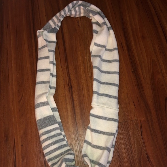 Infinity Scarf - Picture 2 of 3
